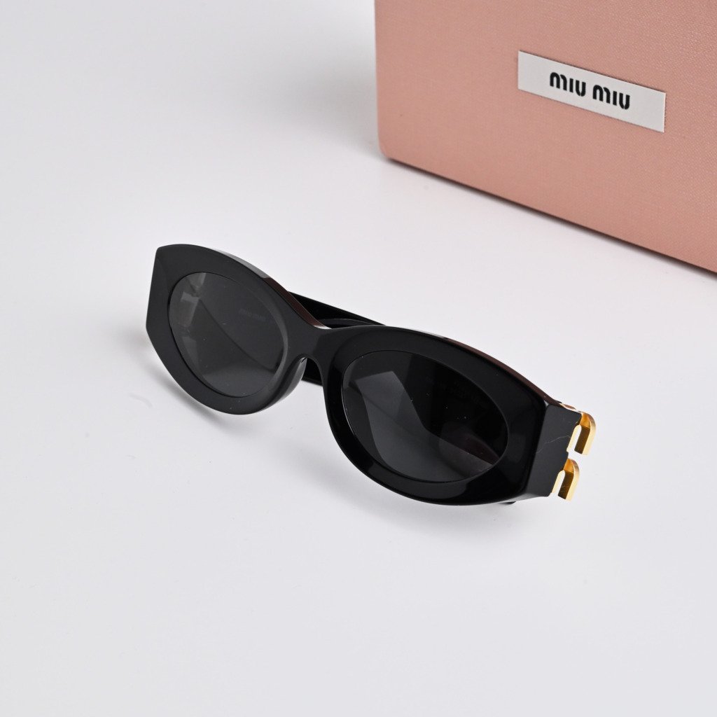 KÍNH RÂM MIU MIU 0MU 11WS 1AB5S0 BLACK DARK GREY – 54-21-135 GIÁ 6.800 (2)