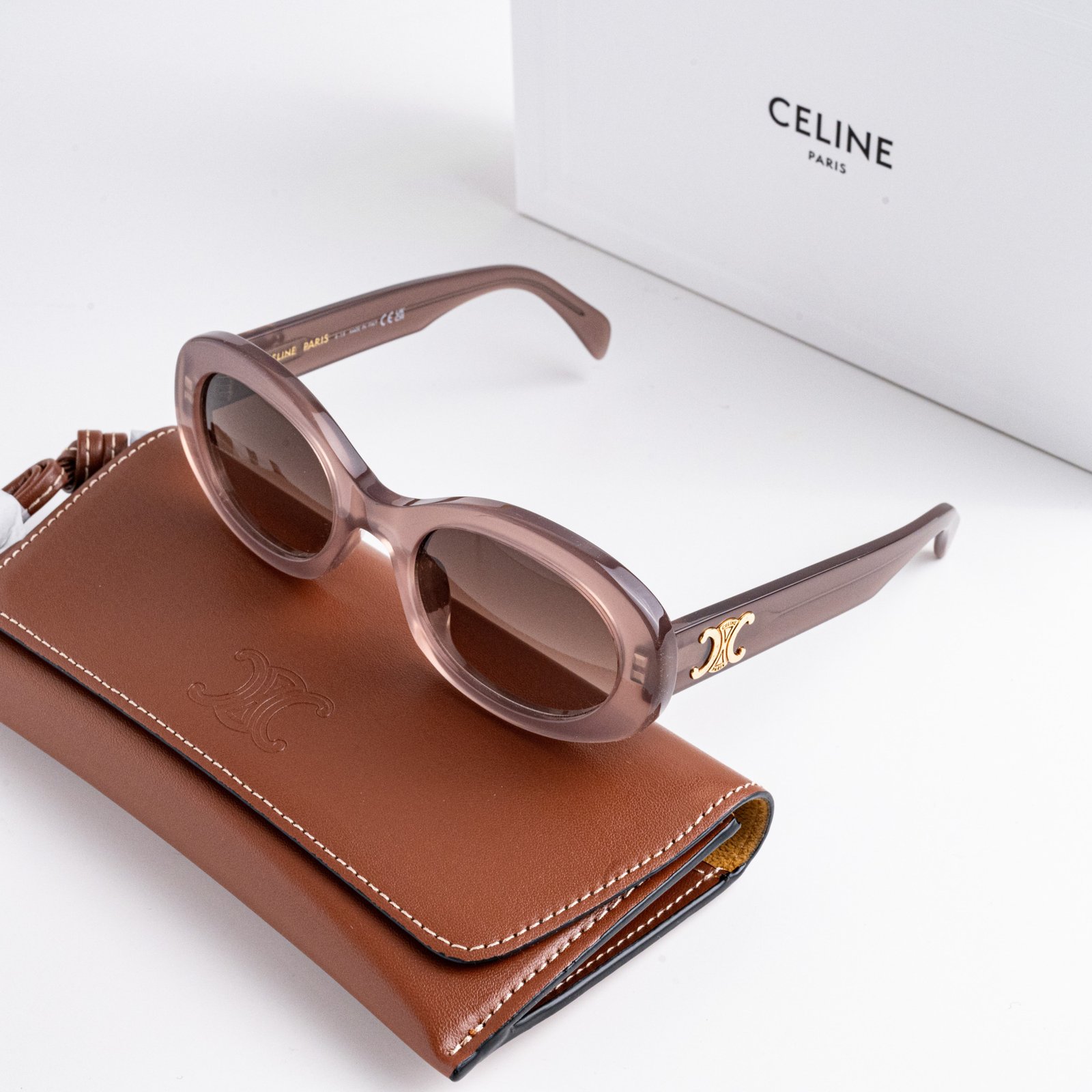 CELINE CL40194U 45F BROWN