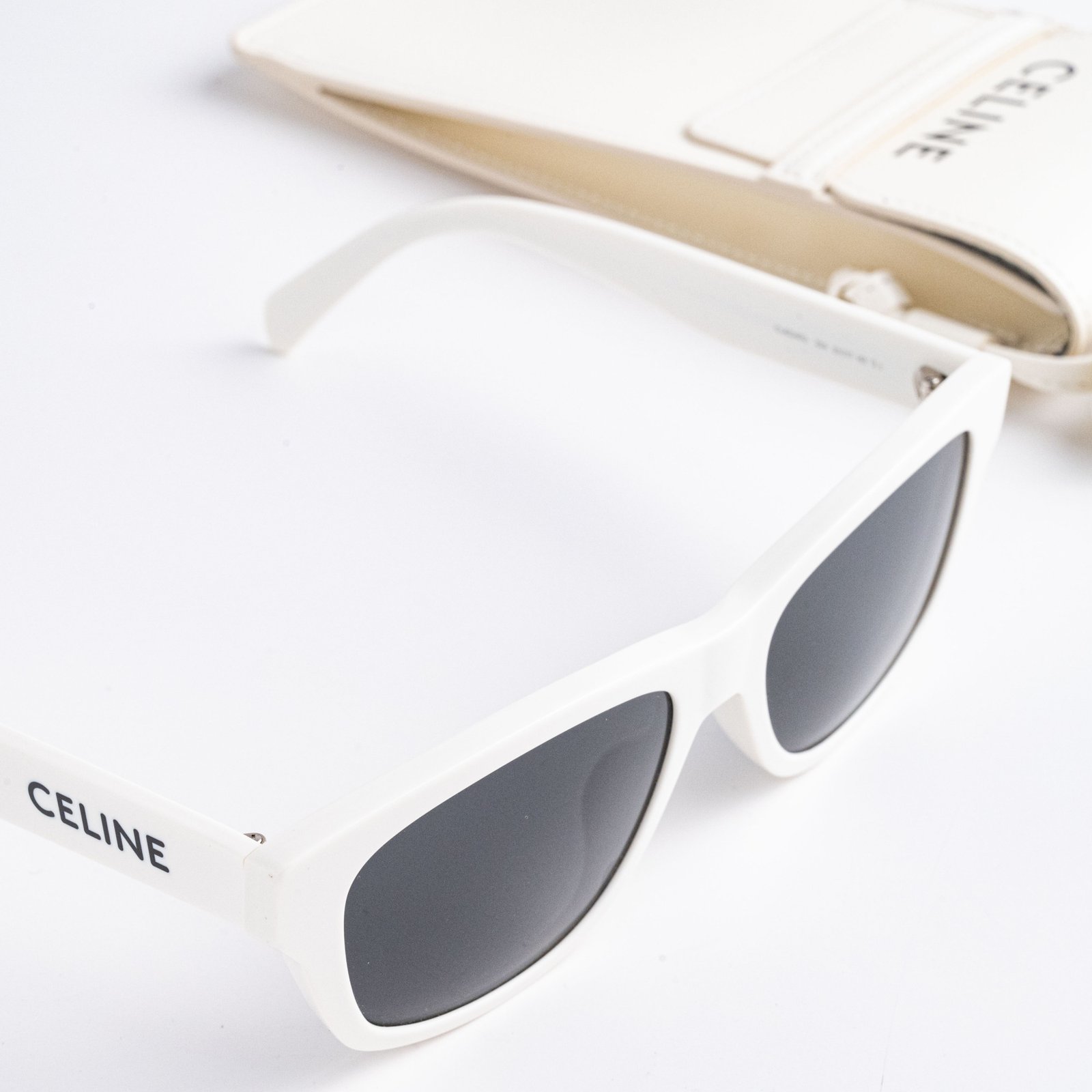 CELINE CL40249U 25A WHITE DARK GREY – 55-17-145 (4)