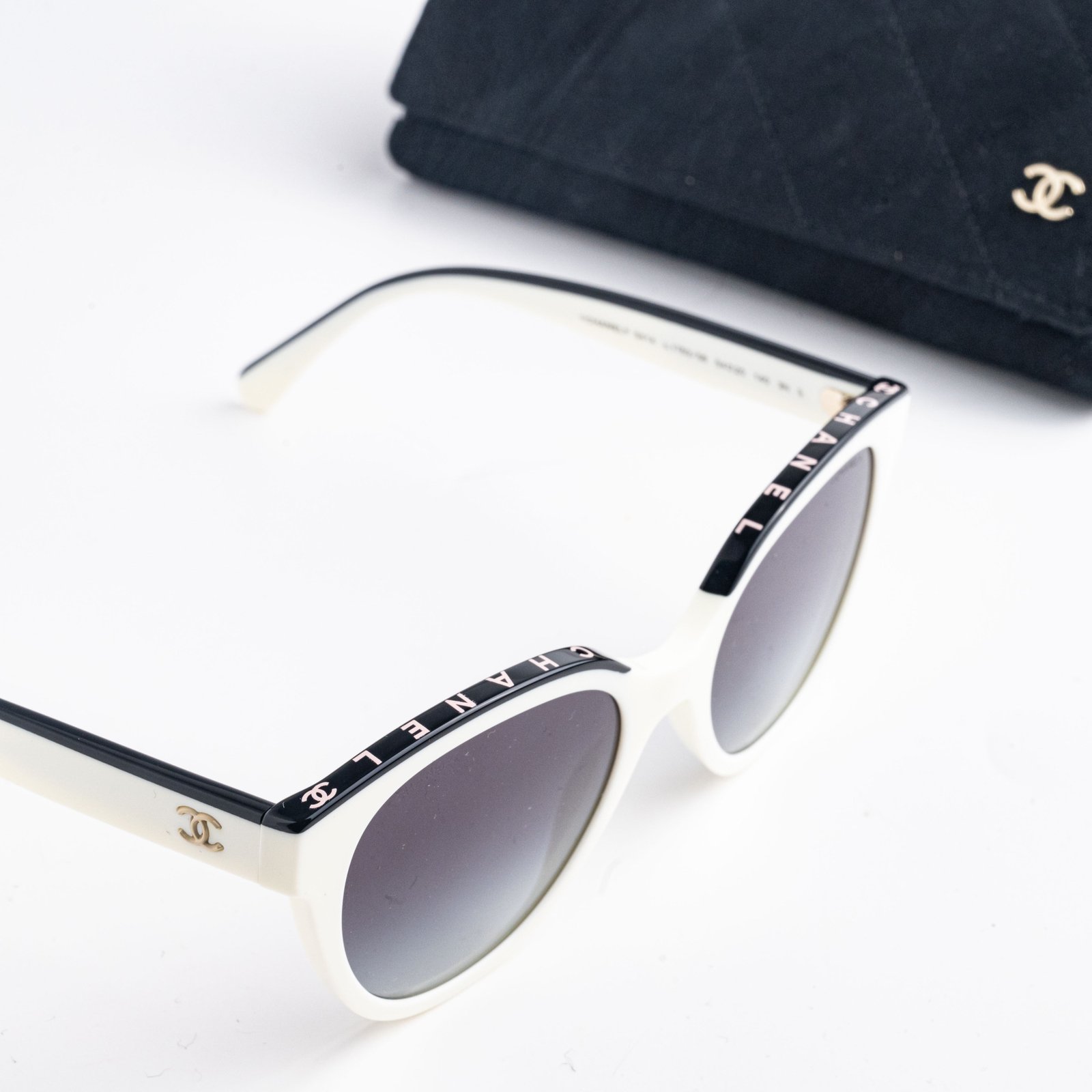 CHANEL 0CH5414 1763S6 WHITE GREY – 54-20-140 (5)