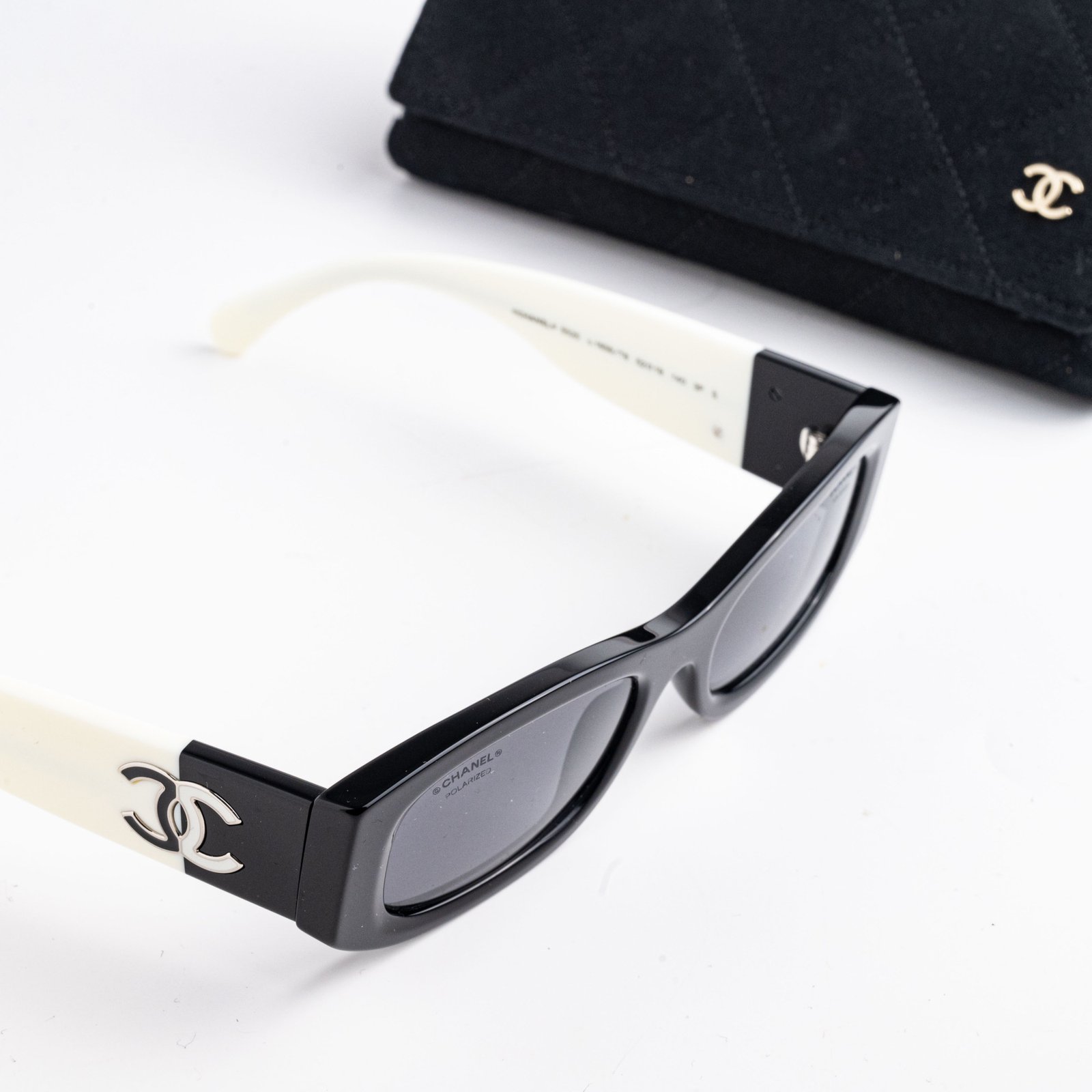 CHANEL 0CH5525 1656T8 BLACK WHITE GREY – 52-19-140 (5)
