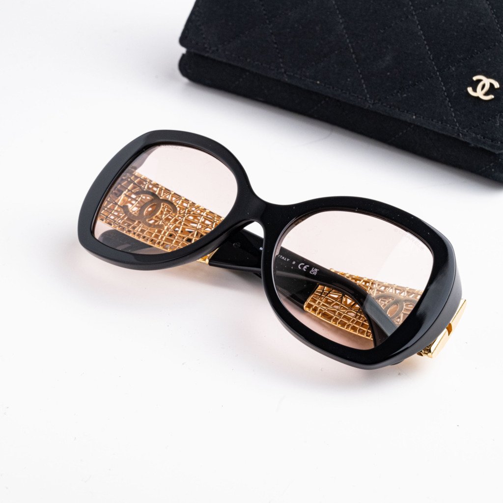 CHANEL 0CH5531 C62284 BLACK TINTED BROWN – 53-20-140 (3)