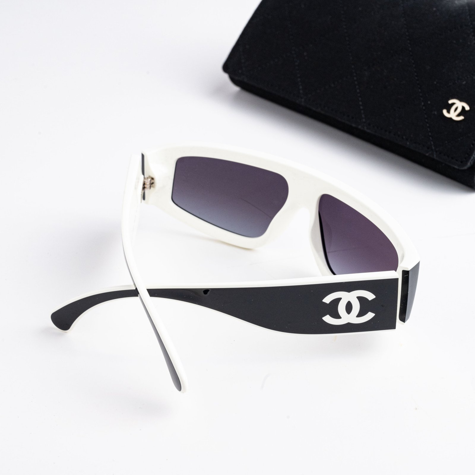 CHANEL 0CH6057 1656S6 BLACK WHITE GREY – 124-24-140 (4)