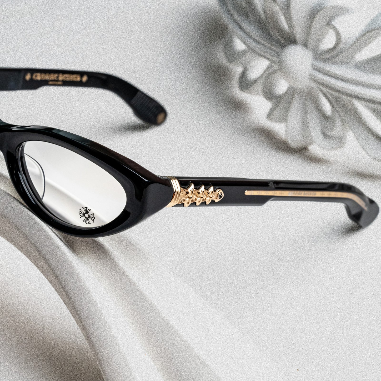 CHROME HEARTS BLASTER BLACK-18KGP – 54-20-144 (2)