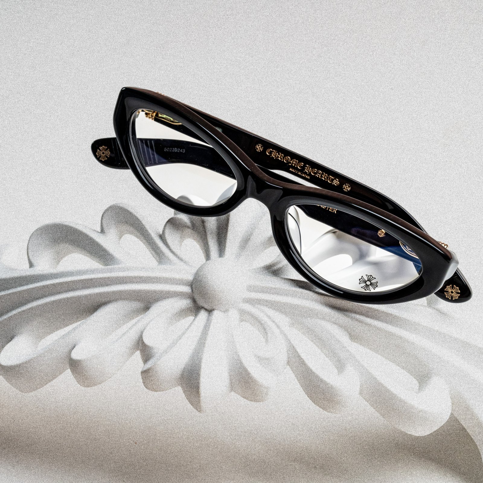 CHROME HEARTS BLASTER BLACK-18KGP – 54-20-144 (4)