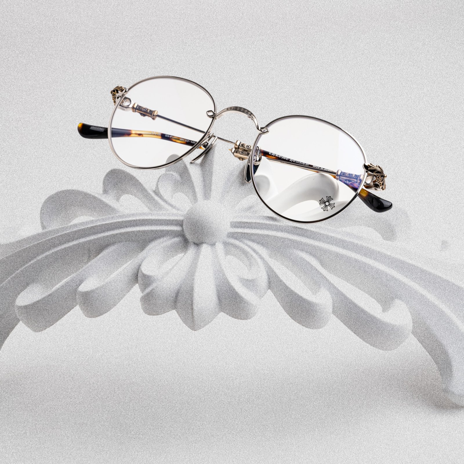 CHROME HEARTS BUBBA – A SHINY SILVER – PLASTIC – 49-22-145 (4)