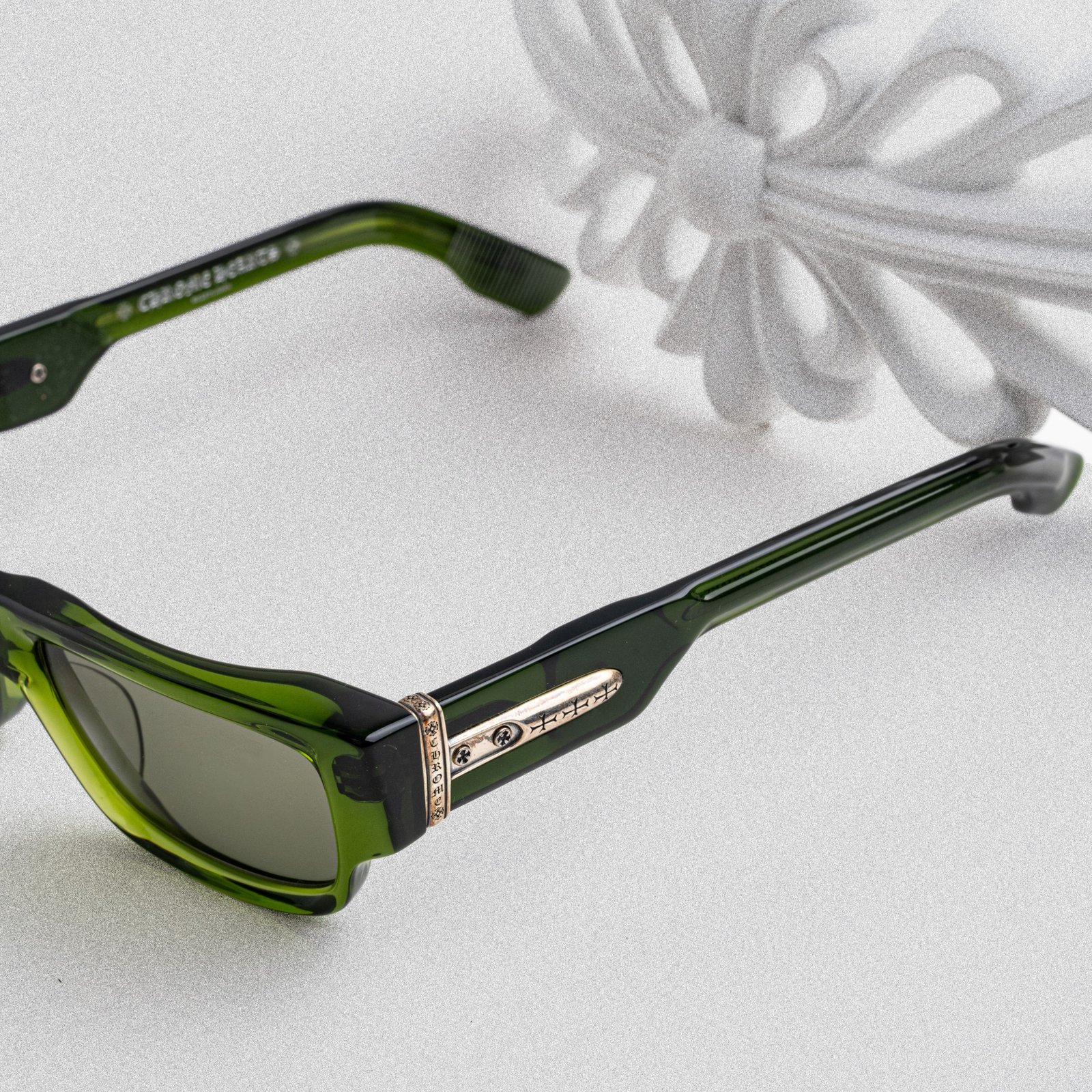 CHROME HEARTS GIRTH QUAKE DARK OLIVE- 56-18-148 (2)