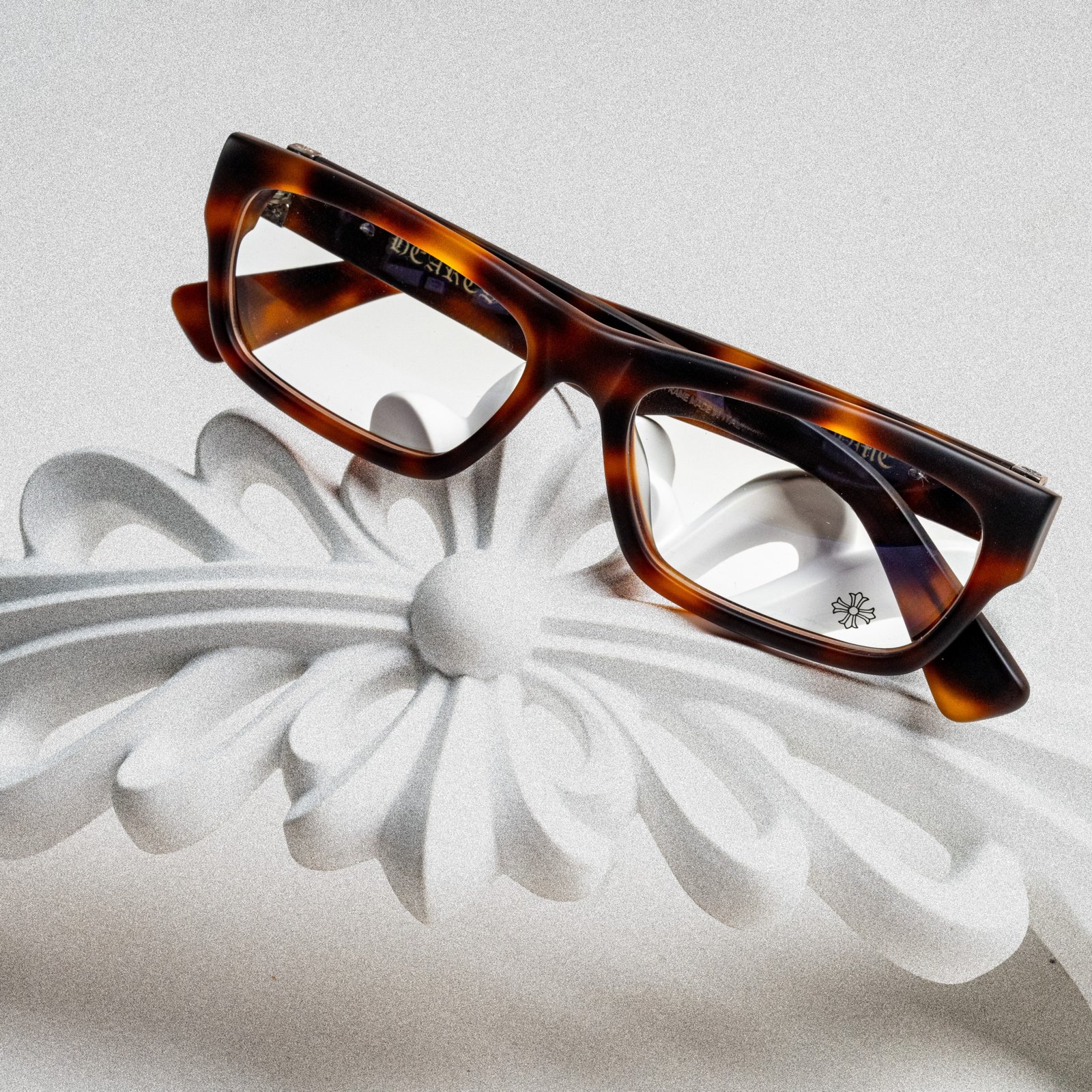 CHROME HEARTS INFLATABLE DATE – A MATTE BUTTERSCOTCH TORTOISE – 56-18-145 (4)