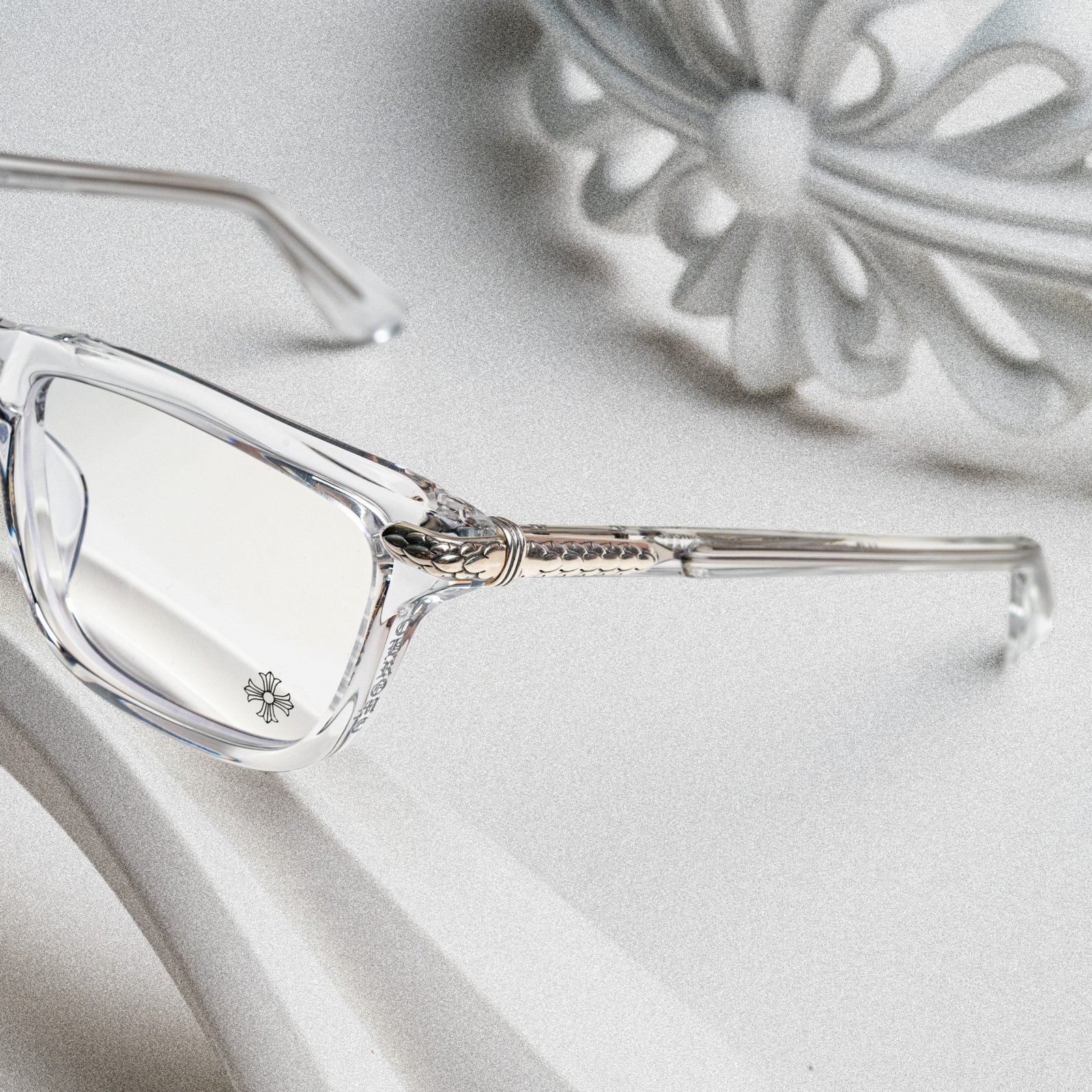 CHROME HEARTS LITTLE DINGER CRYSTAL – 54-18-152 (2)