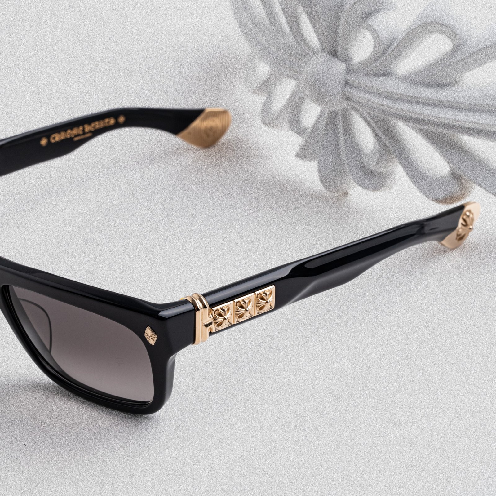 CHROME HEARTS SLUSS BUSSIN II BLACK-18KGP DARK GRAY GRADIENT – 57-19-148 (2)