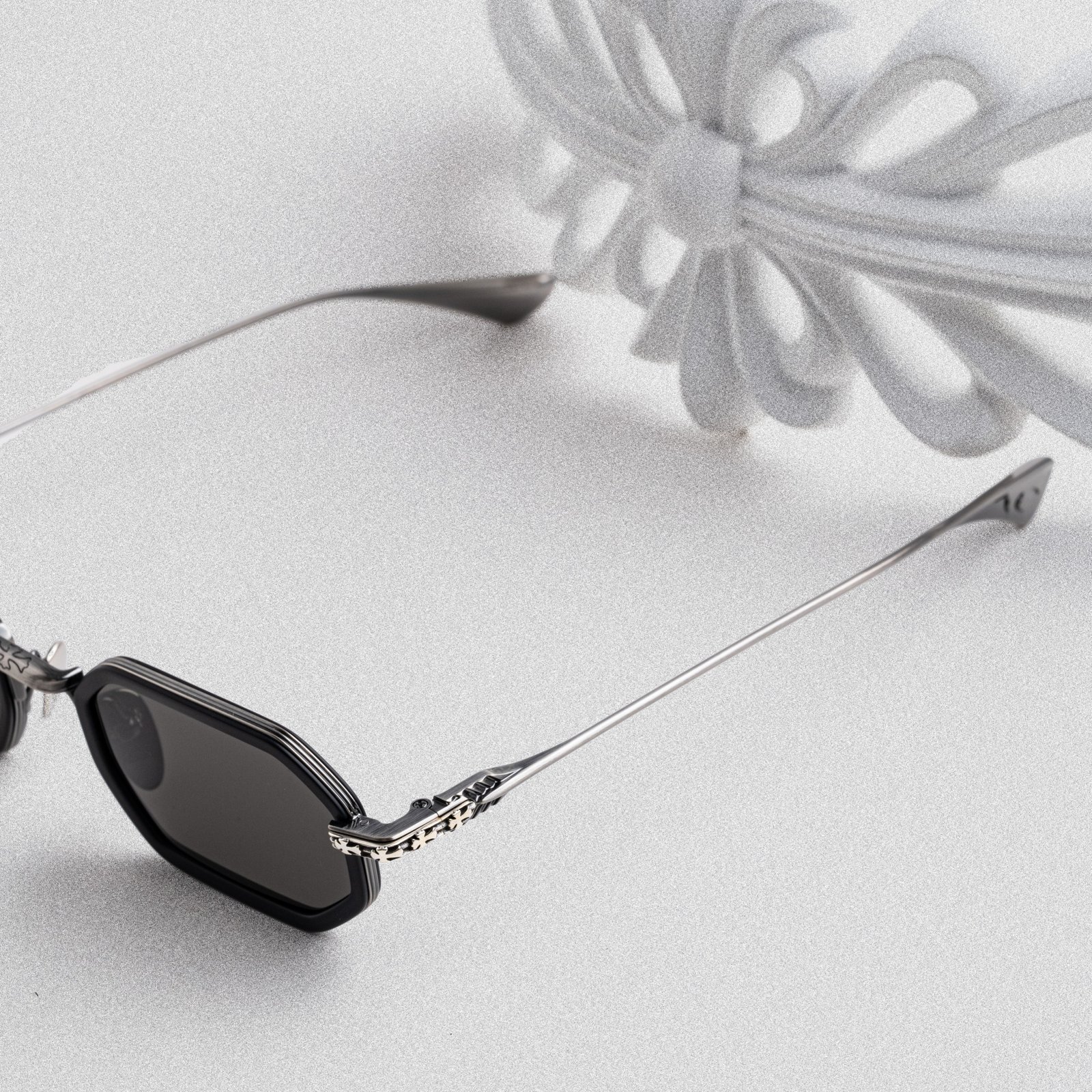 CHROME HEARTS STYLIDA MATTE BLACK-PEWTER – SUN – 49-24-148 (2)