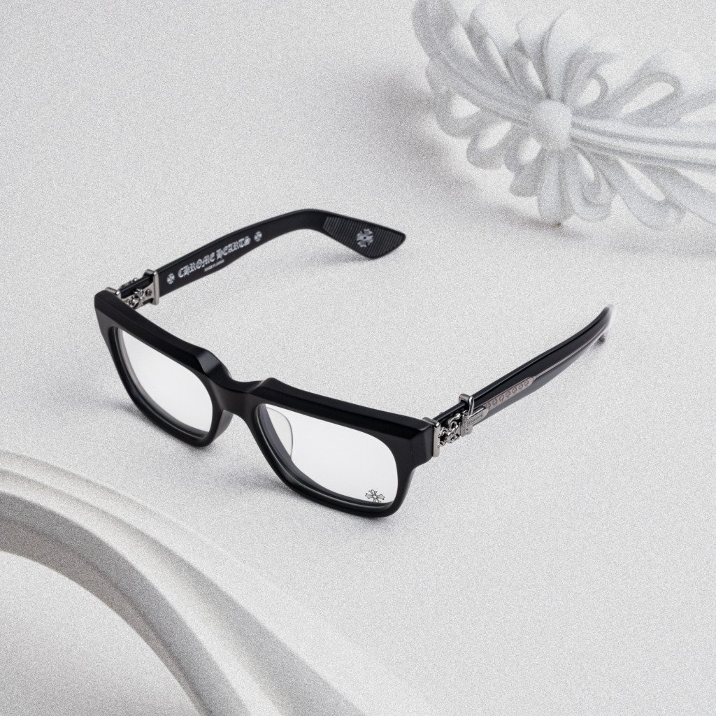 CHROME HEARTS VAGILLIONAIRE I MATTE BLACK – 56-19-152 (1)