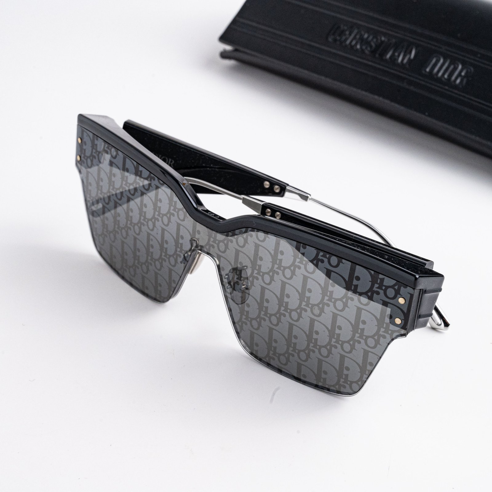 DIOR DIORCLUB M4U 10A8 BLACK SILVER – 146-140 (2)