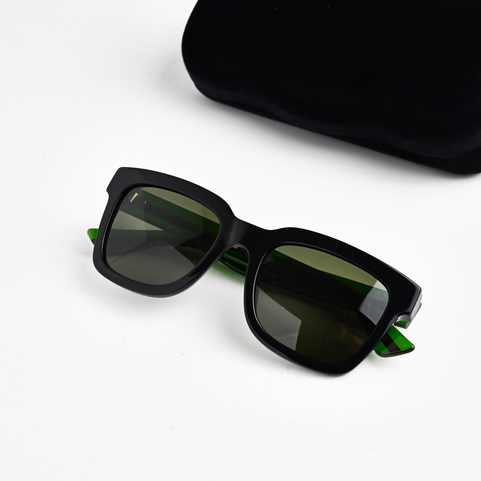 GUCCI GG0001SN 002 BLACK GREEN – 52-21-145 (3)