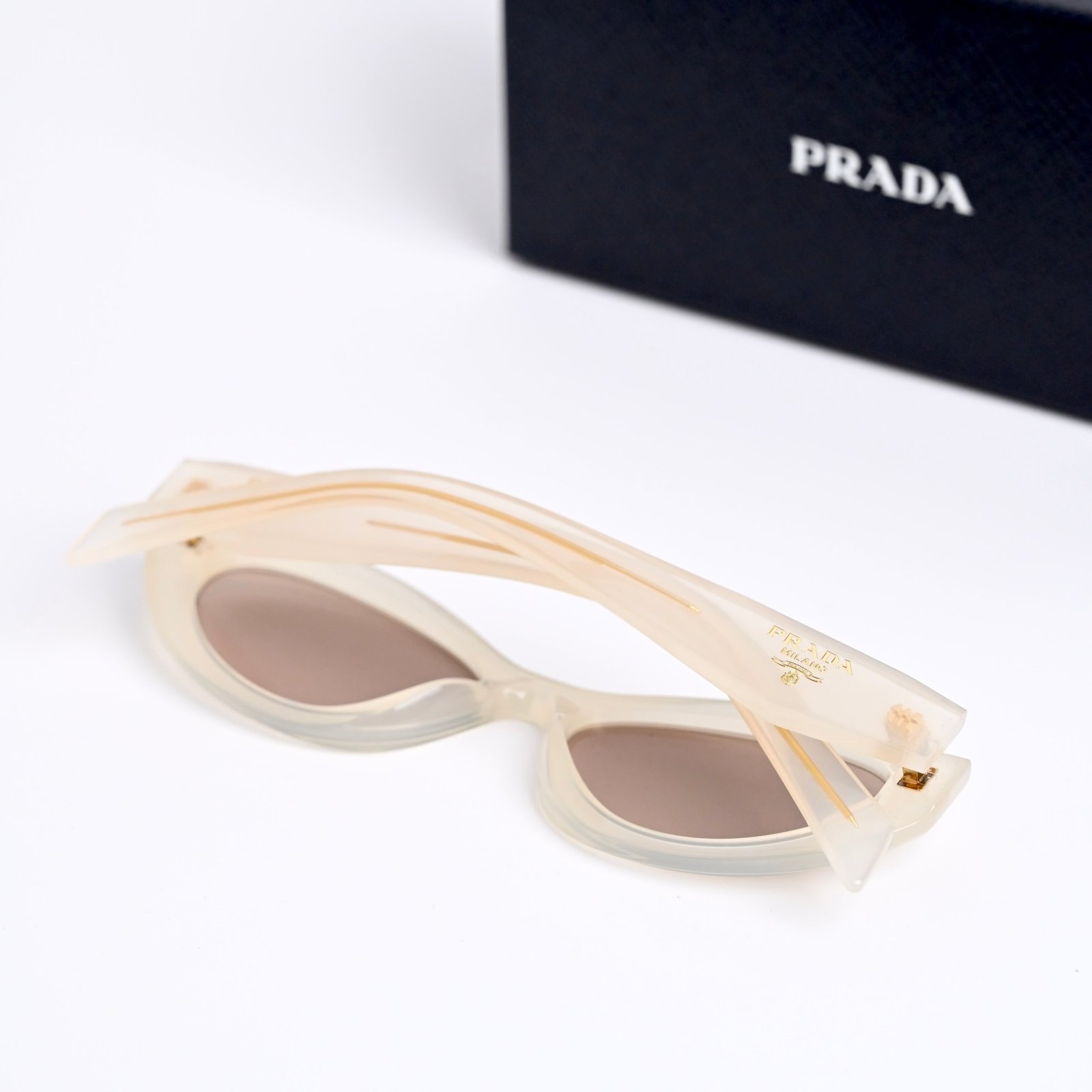 PRADA 0PR 26ZS 12V4I2 OPAL MILK – 55_16_145 (2)