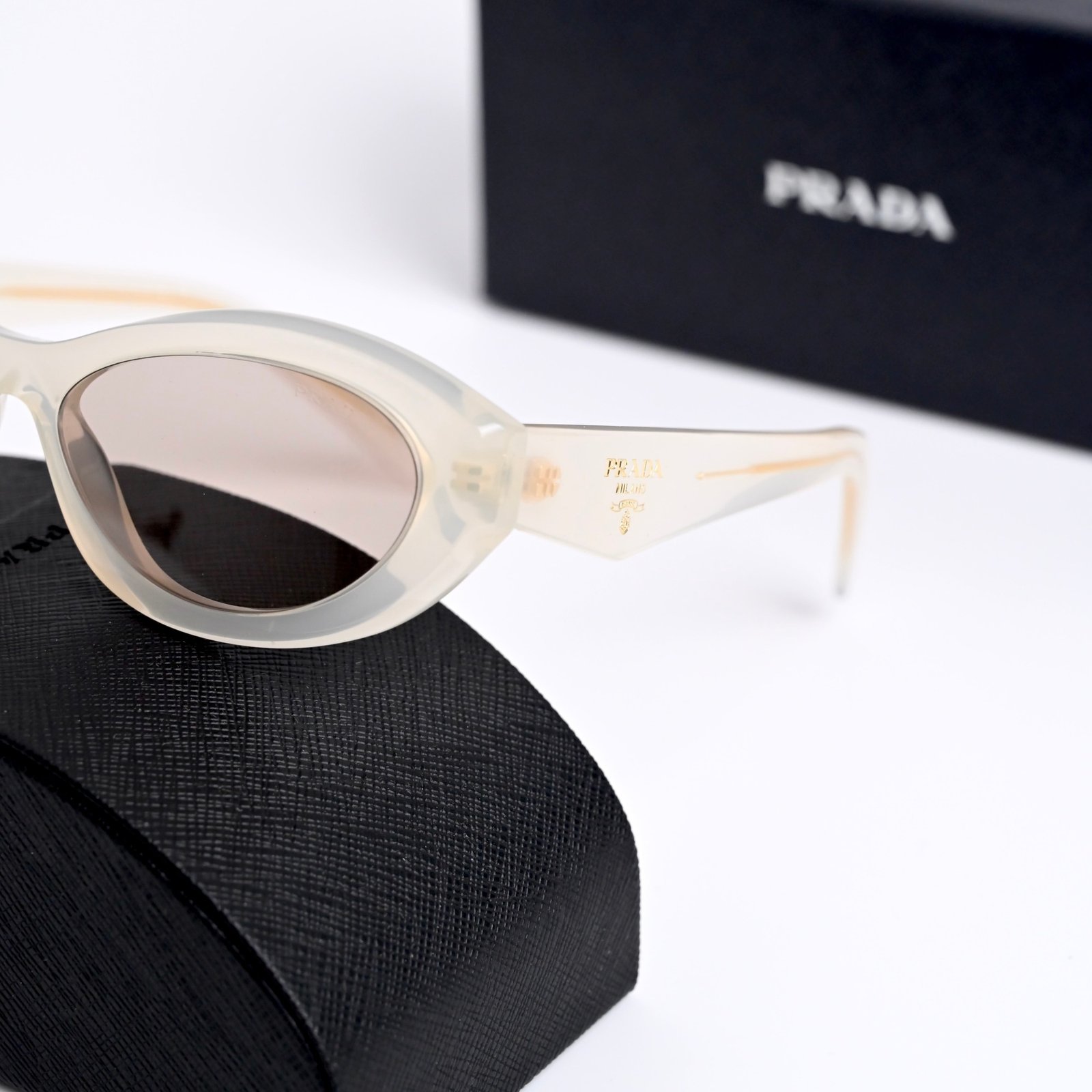 PRADA 0PR 26ZS 12V4I2 OPAL MILK – 55_16_145 (3)