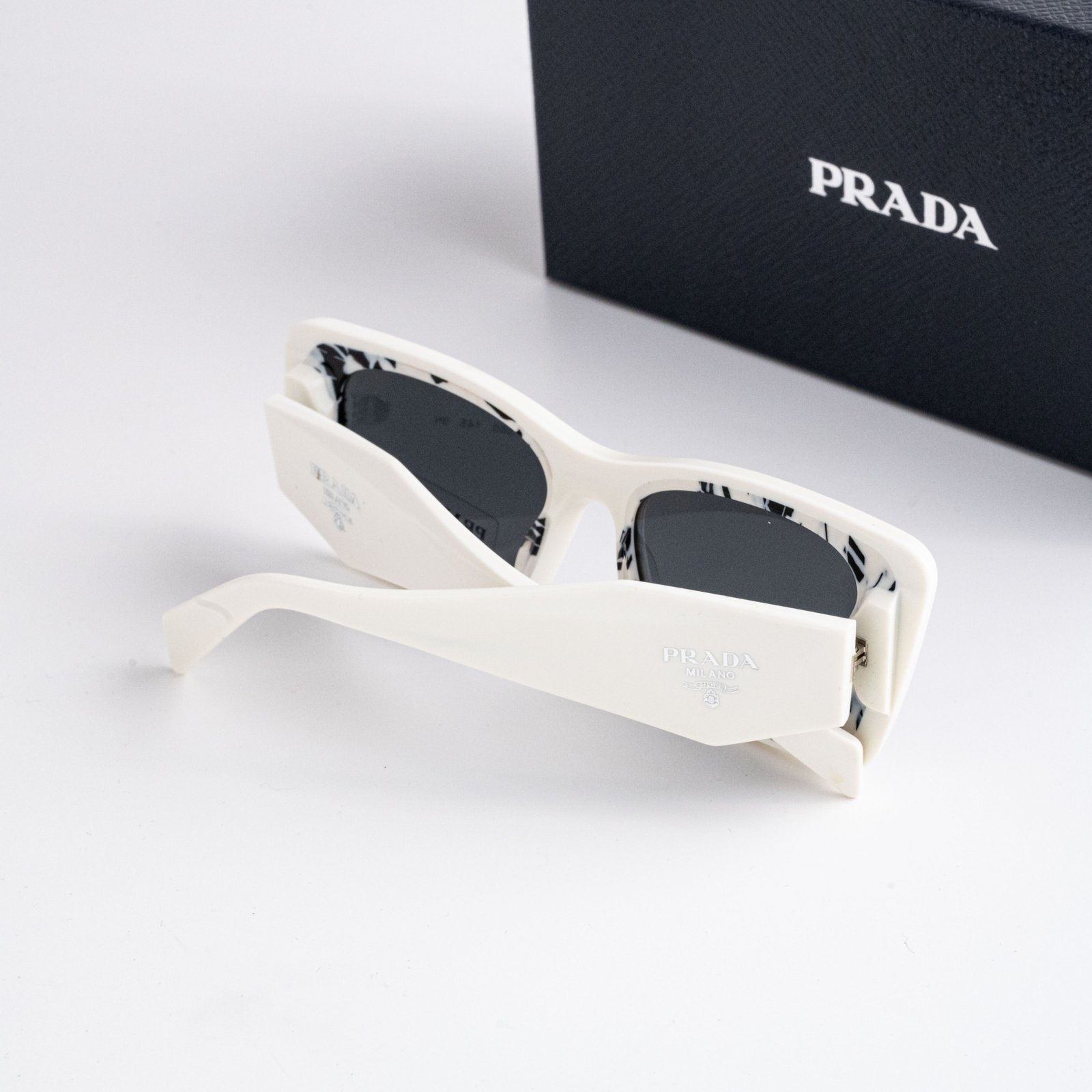 PRADA PR 08YS 02V5S0 WHITE DARK GREY – 51-18-145 (3)