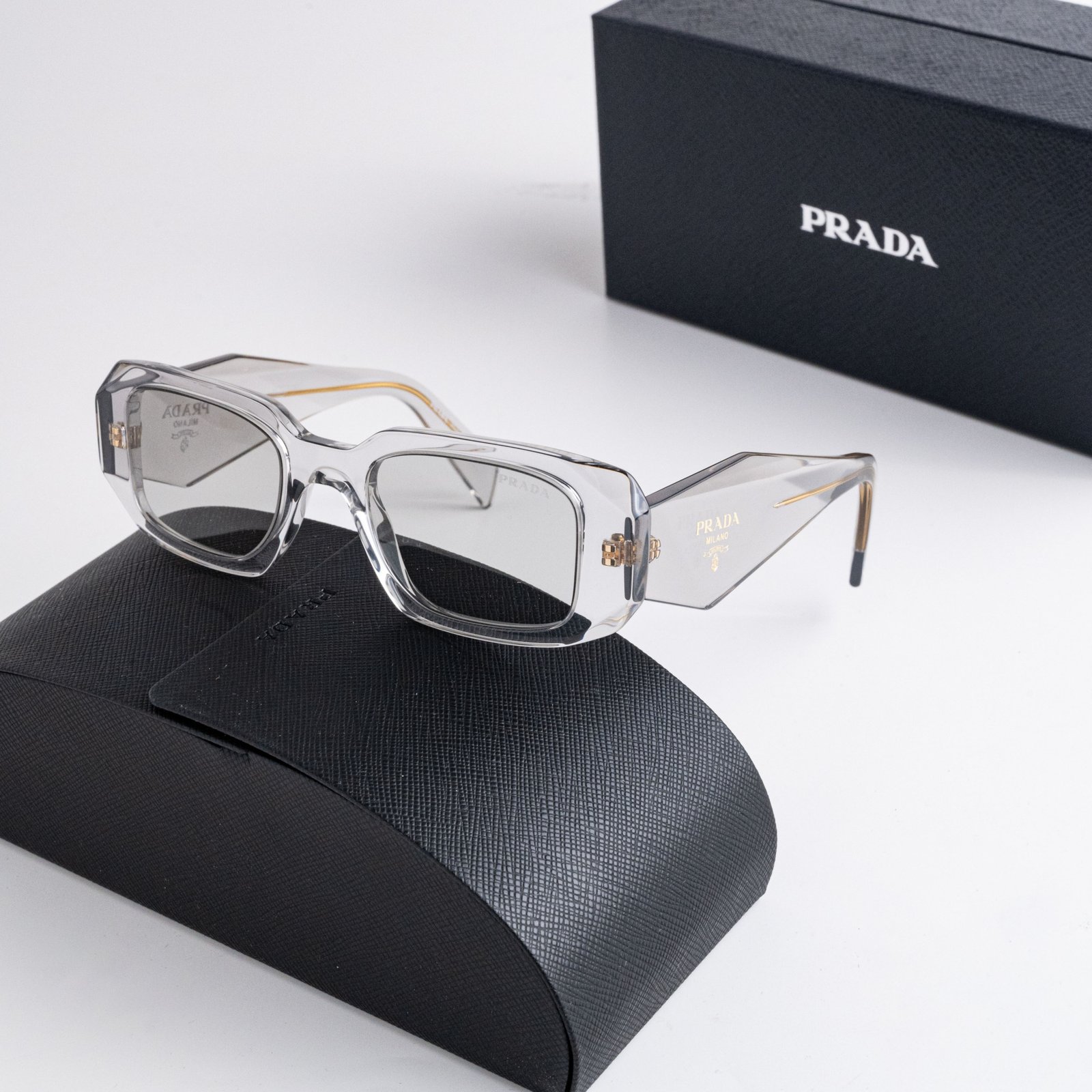 PRADA PR 17WS 12R30B TRANSPARENT LIGHT GREY