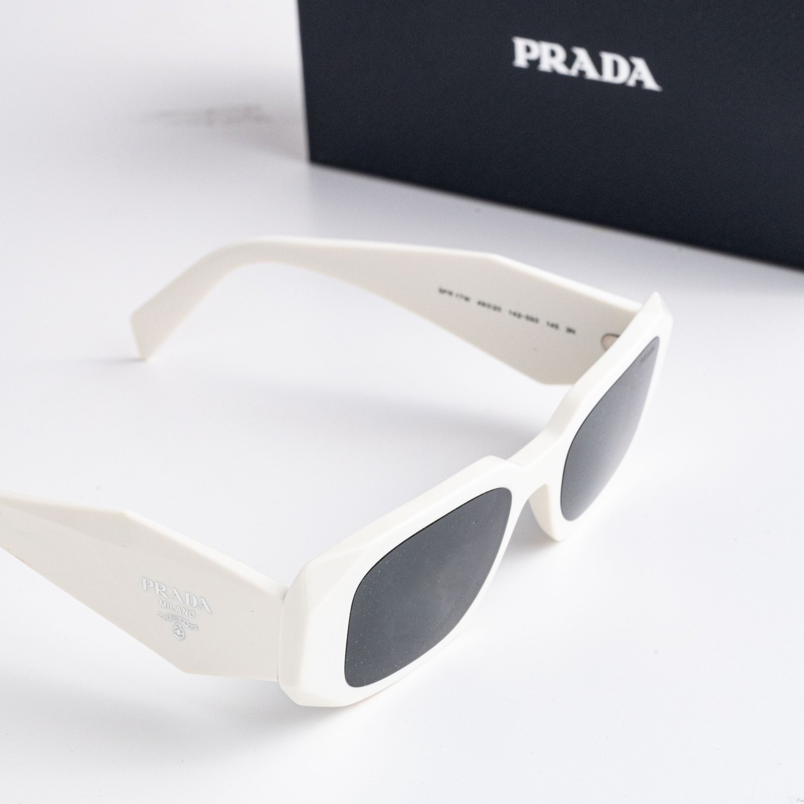 PRADA PR 17WS 1425S0 TALC DARK GREY – 49-20-145 (4)
