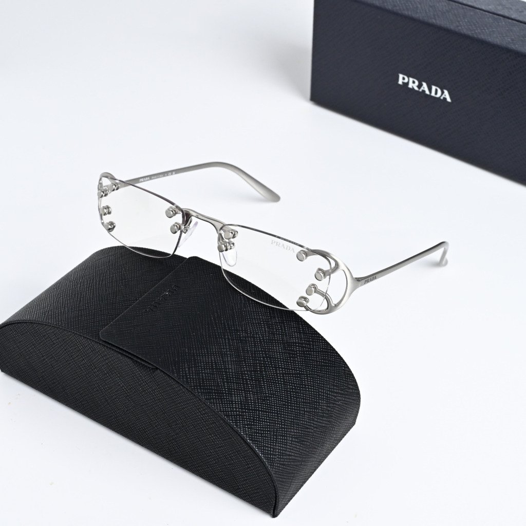 PRADA PR C57S 28H08N SILVER – 52-20-135 (1)