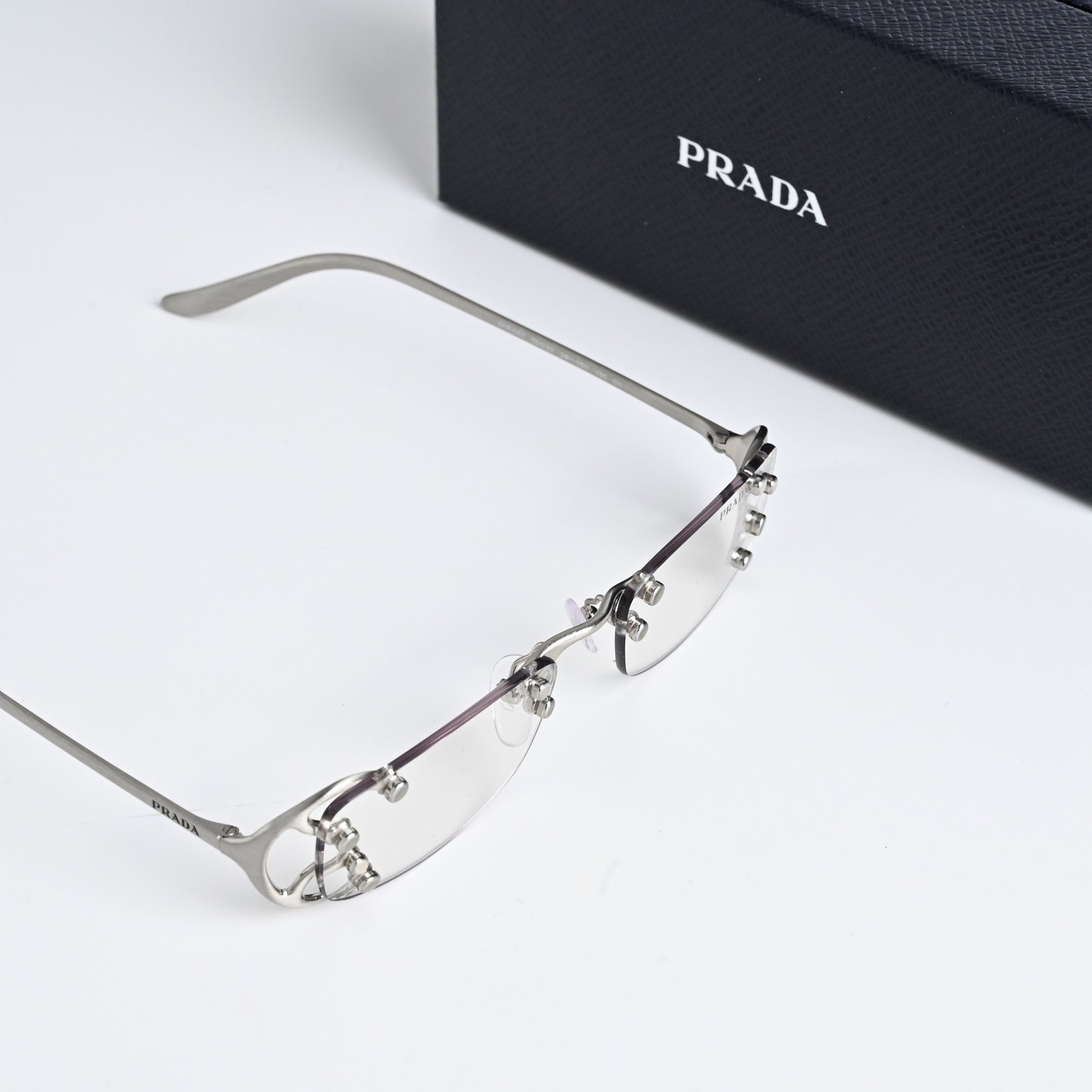 PRADA PR C57S 28H08N SILVER – 52-20-135 (4)