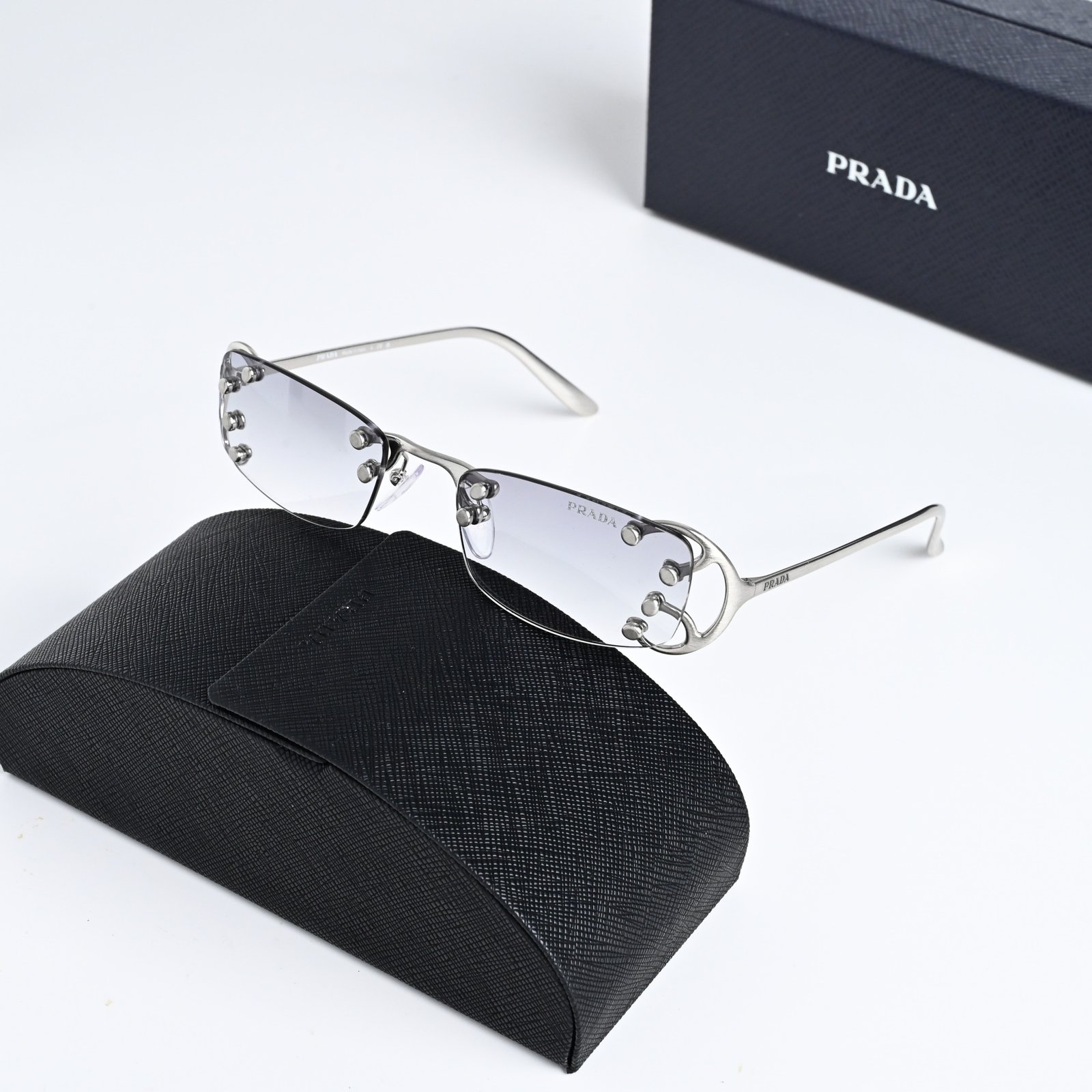 PRADA PR C57S 28H40V SILVER DARK GREY – 52-20-135 (1)