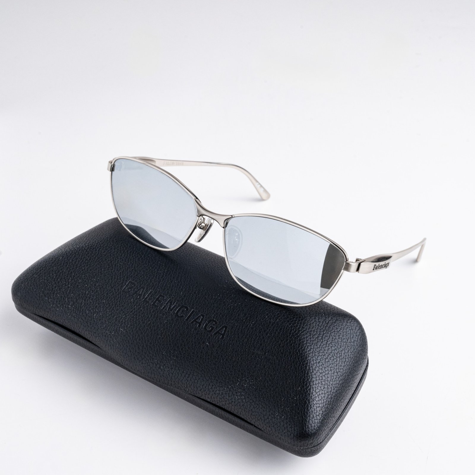 BALENCIAGA BB0357SA 002 SILVER – 62-15-145 (2)