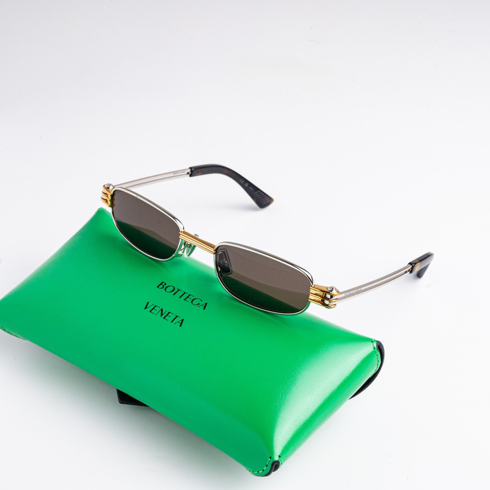 BOTTEGA VENETA BV1381S 001 SILVER BROWN – 50-20-145 (2)