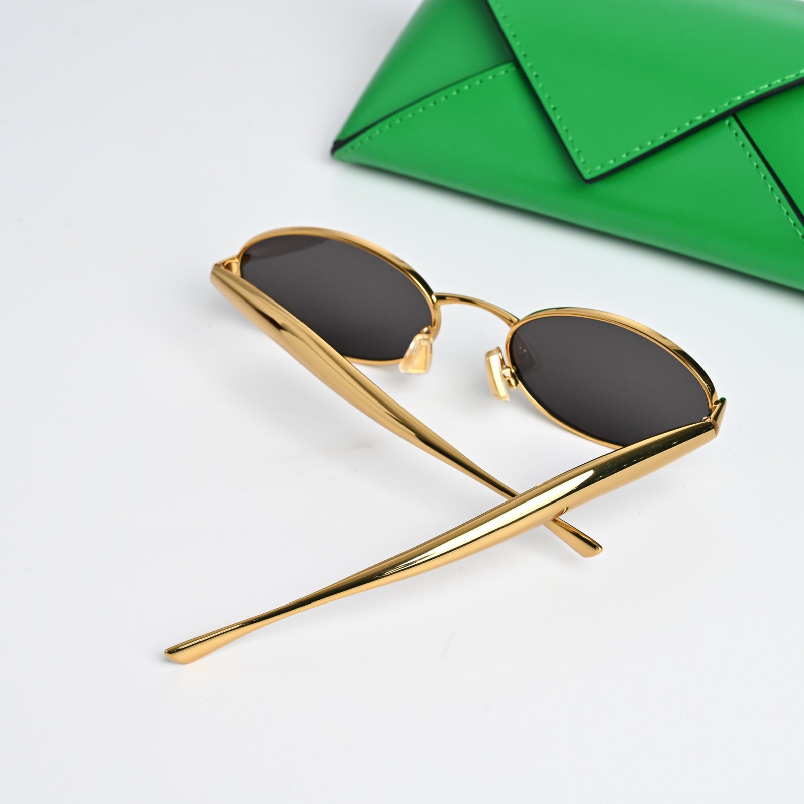 BOTTEGA VENETA BV1386S 001 GOLD GREY – 57-21-135 (4)