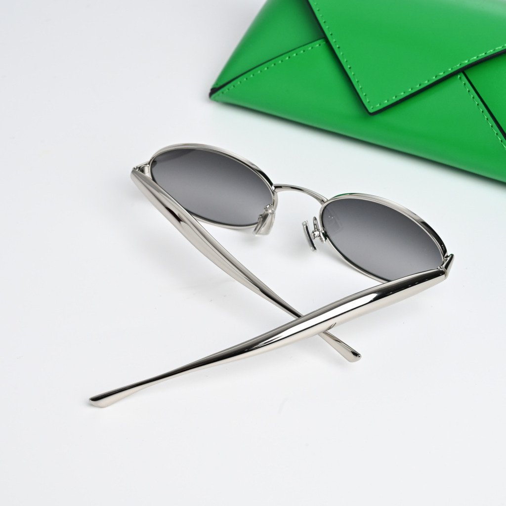 BOTTEGA VENETA BV1386S 003 SILVER GREY – 57-21-135 (4)