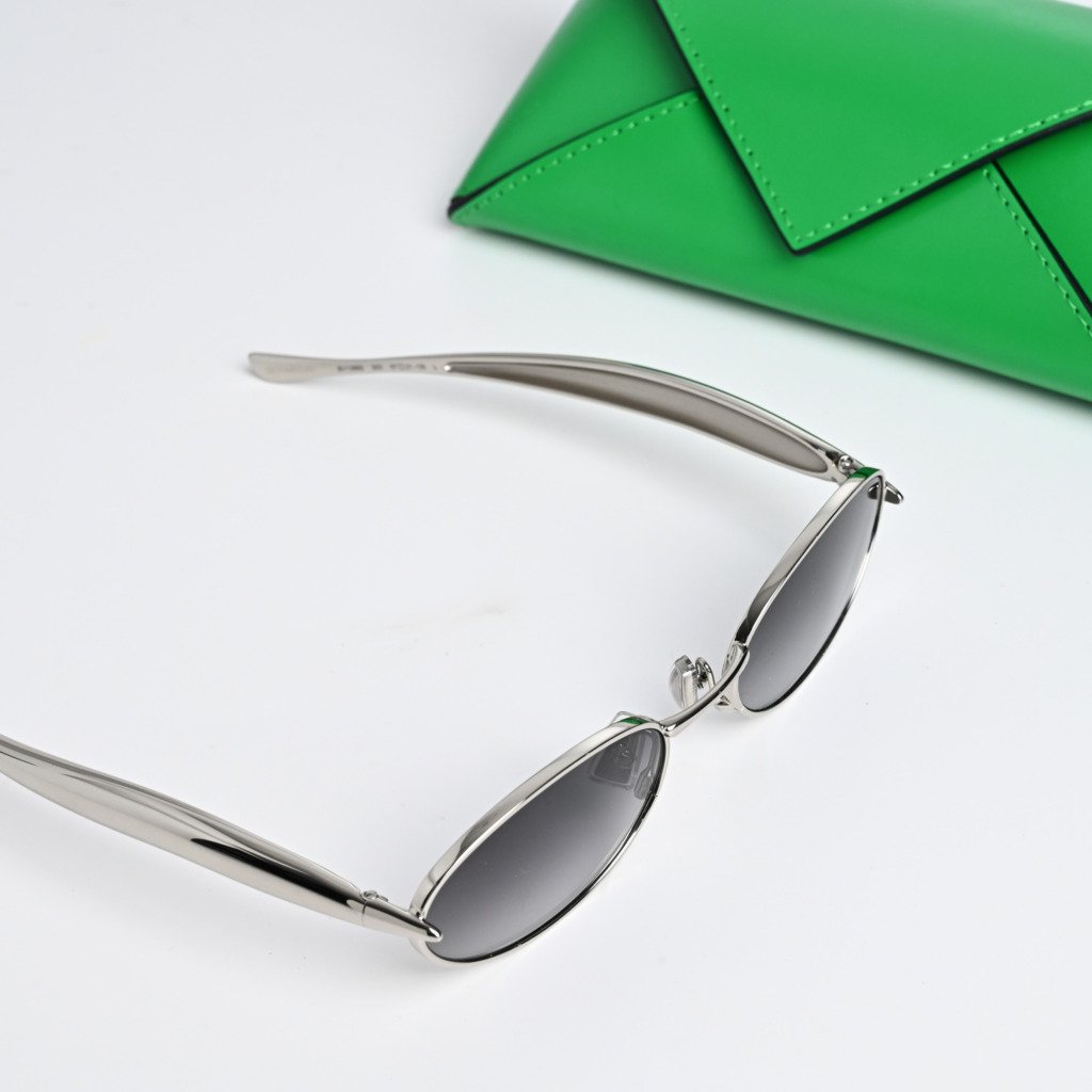 BOTTEGA VENETA BV1386S 003 SILVER GREY – 57-21-135 (5)