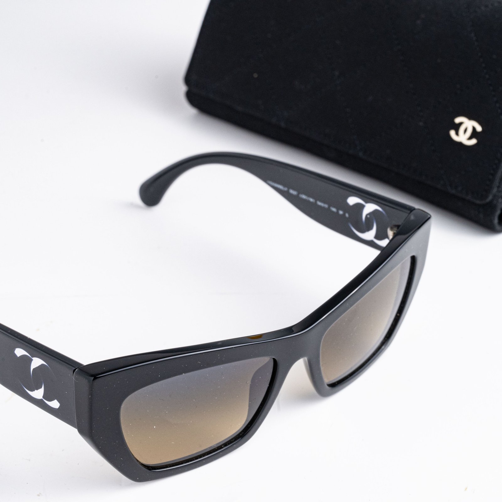 CHANEL 0CH5527 C501W1 BLACK GREY BROWN – 54-17-140 (5)