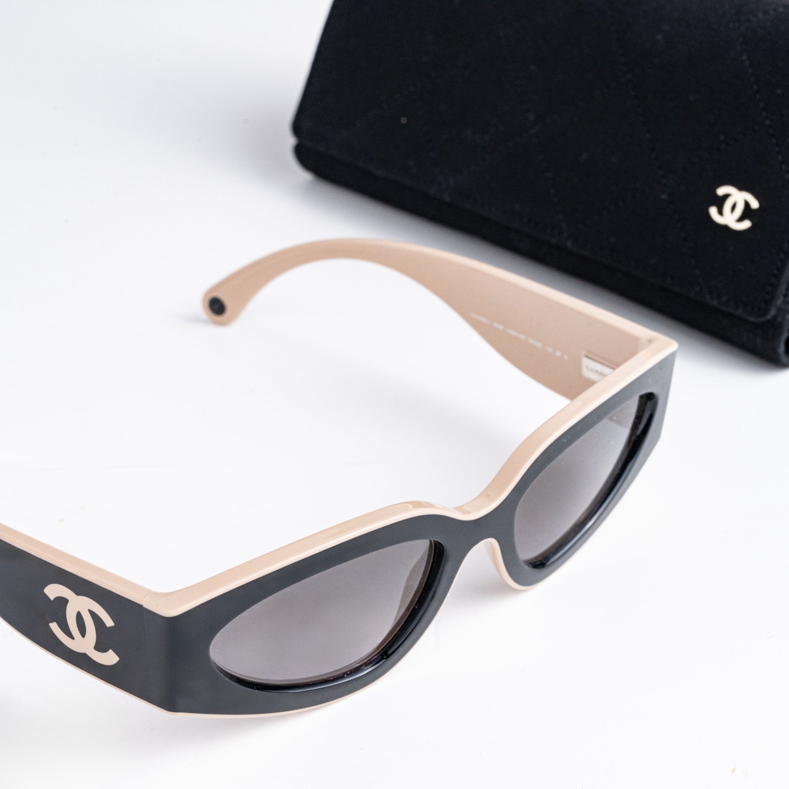 CHANEL 0CH6056 C534M3 BLACK BEIGE GREY – 54-20-140 (5)