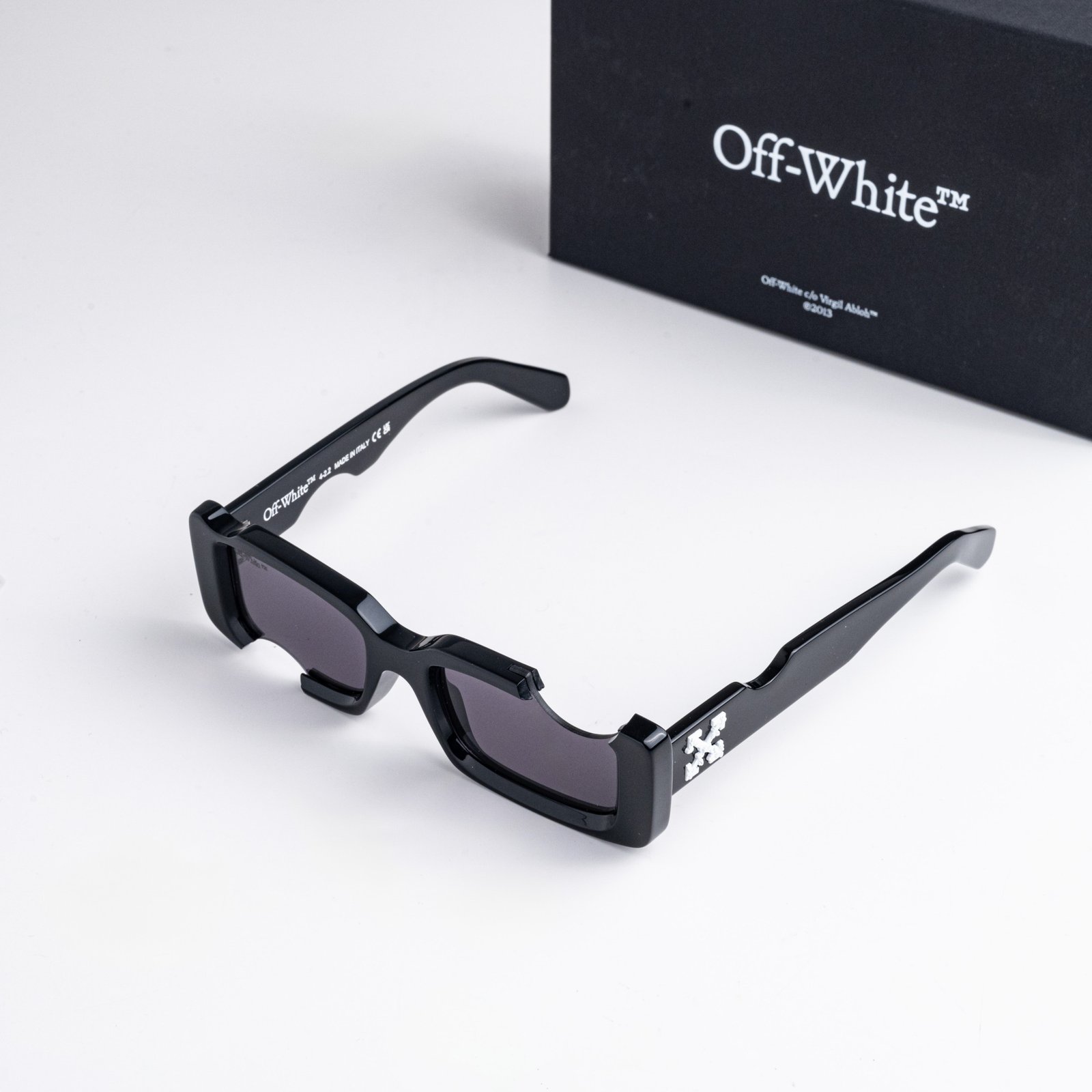 OFF WHITE CADY CUT OERI006C99PLA0011007 BLACK – 50_20_150 (3)