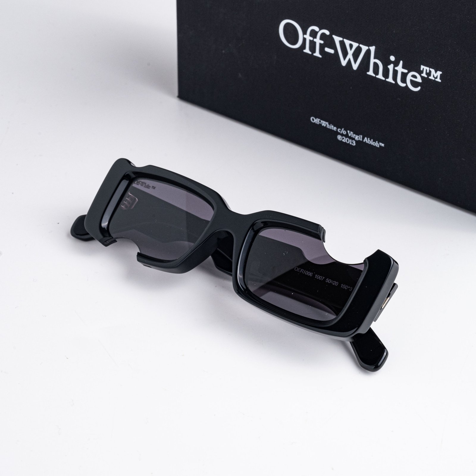 OFF WHITE CADY CUT OERI006C99PLA0011007 BLACK – 50_20_150 (4)