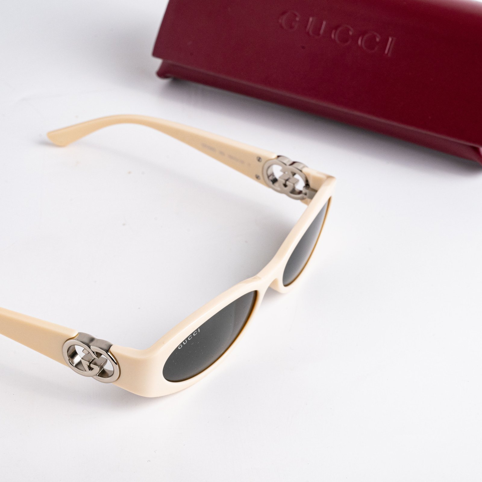 GUCCI GG1660S 004 IVORY GREY – 54_16_135(2)
