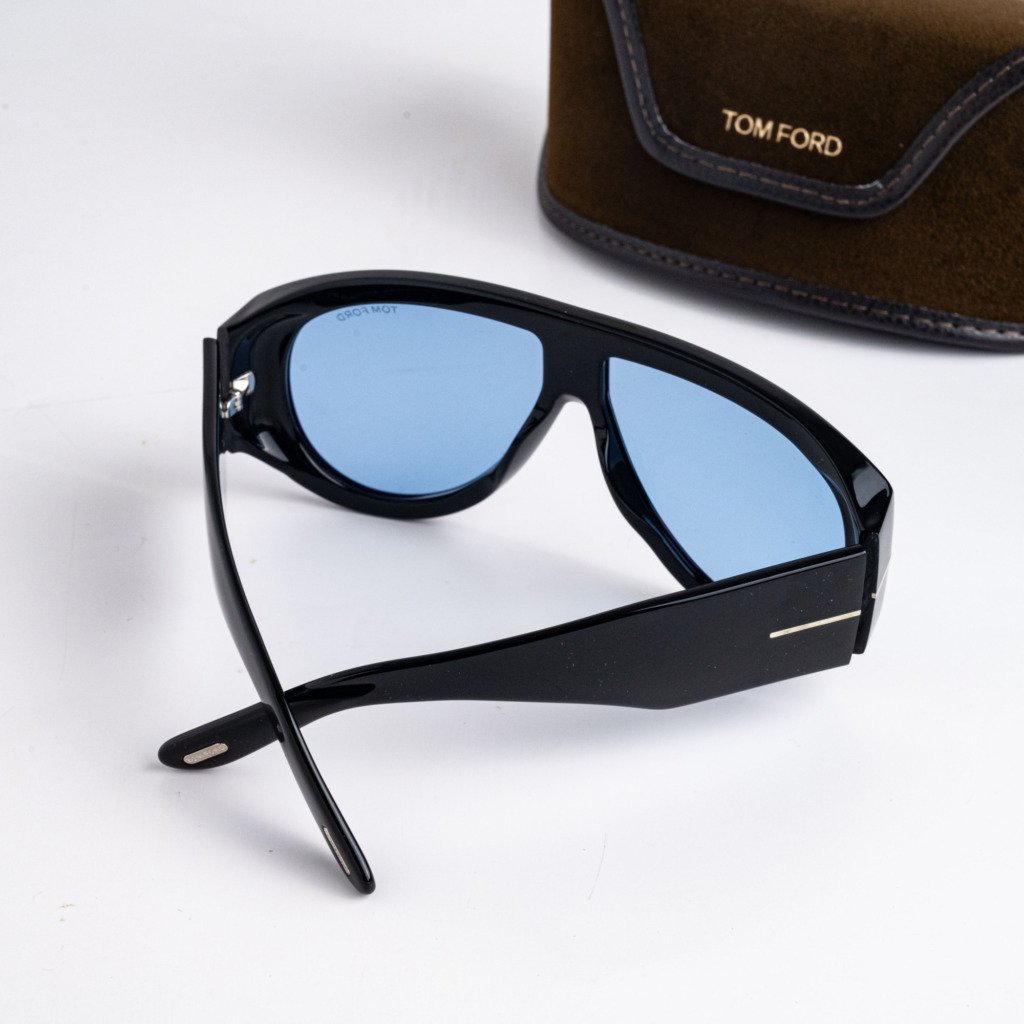 TOM FORD BRONSON FT1044 01V BLACK LIGHT BLUE – 60_12_140