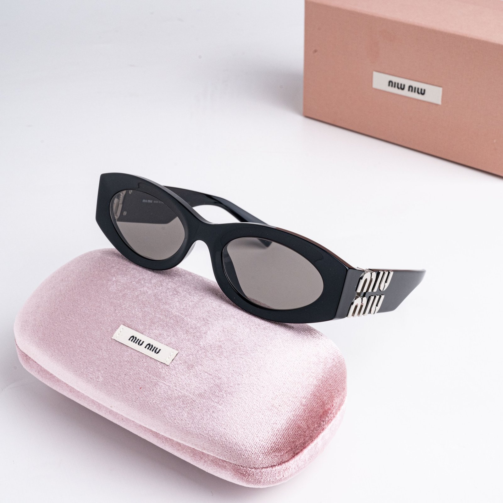 MIU MIU 0MU 11WS 16K80Q BLACK DARK GREY – 54_21_135 (3)