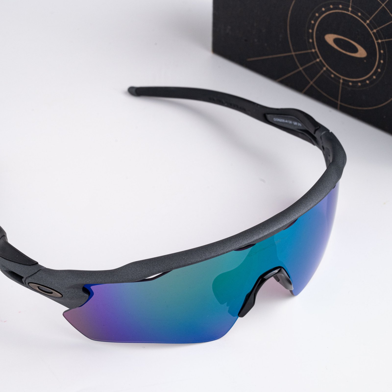 OAKLEY 0OO9208 9208A1 STEEL PRIZM ROAD JADE – 38_138(4)