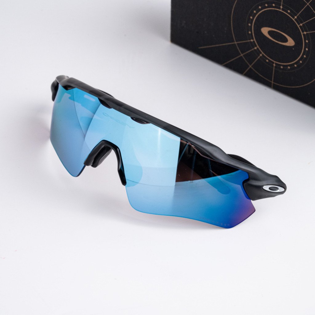 OAKLEY 0OO9208 9208C0 MATTE BLACK CAMO PRIZM DEEP WATER POLARIZED – 38_138(1)