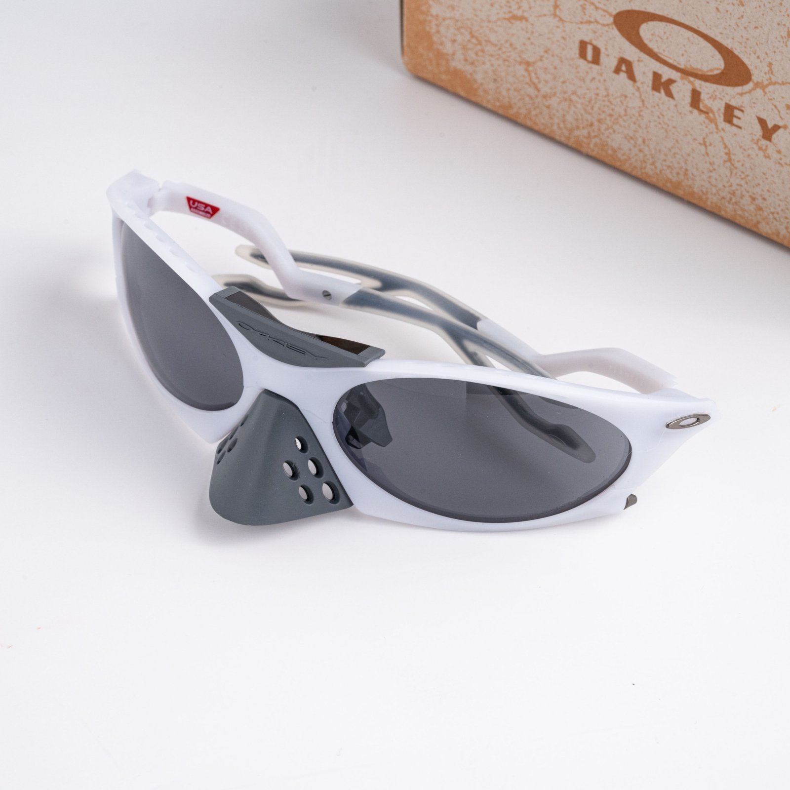 OAKLEY 0OO9437 943706 MATT VAPOR PRIZM GREY – 63_19_126(1)