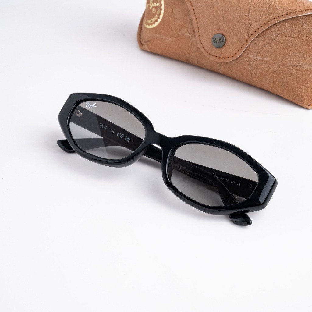 RAYBAN x JENNIE 0RB4473D 667711 BLACK GRADIENT GREY – 56_18_145(4)