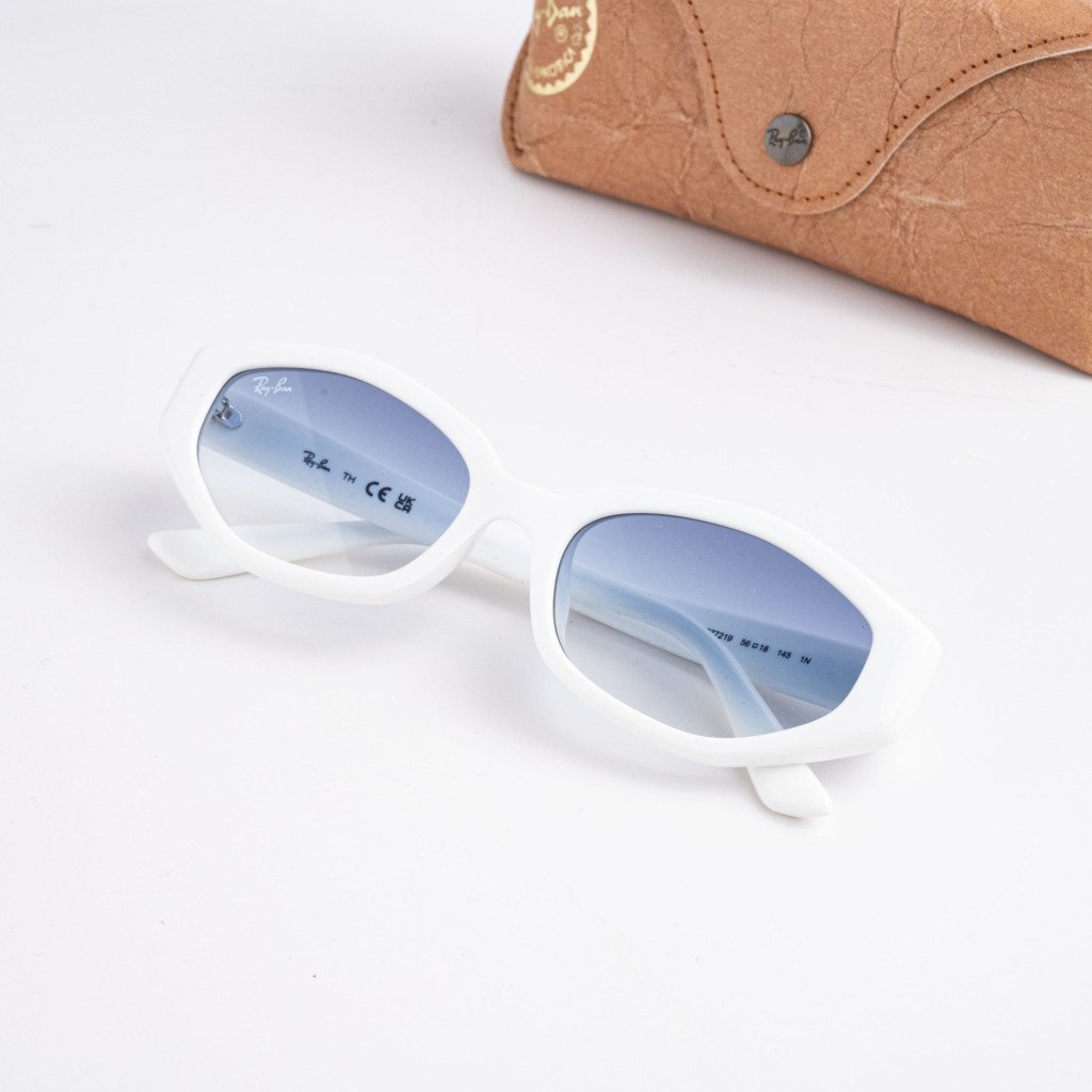 RAYBAN x JENNIE 0RB4473D 677219 WHITE CLEAR GRADIENT LIGHT BLUE – 56_18_145