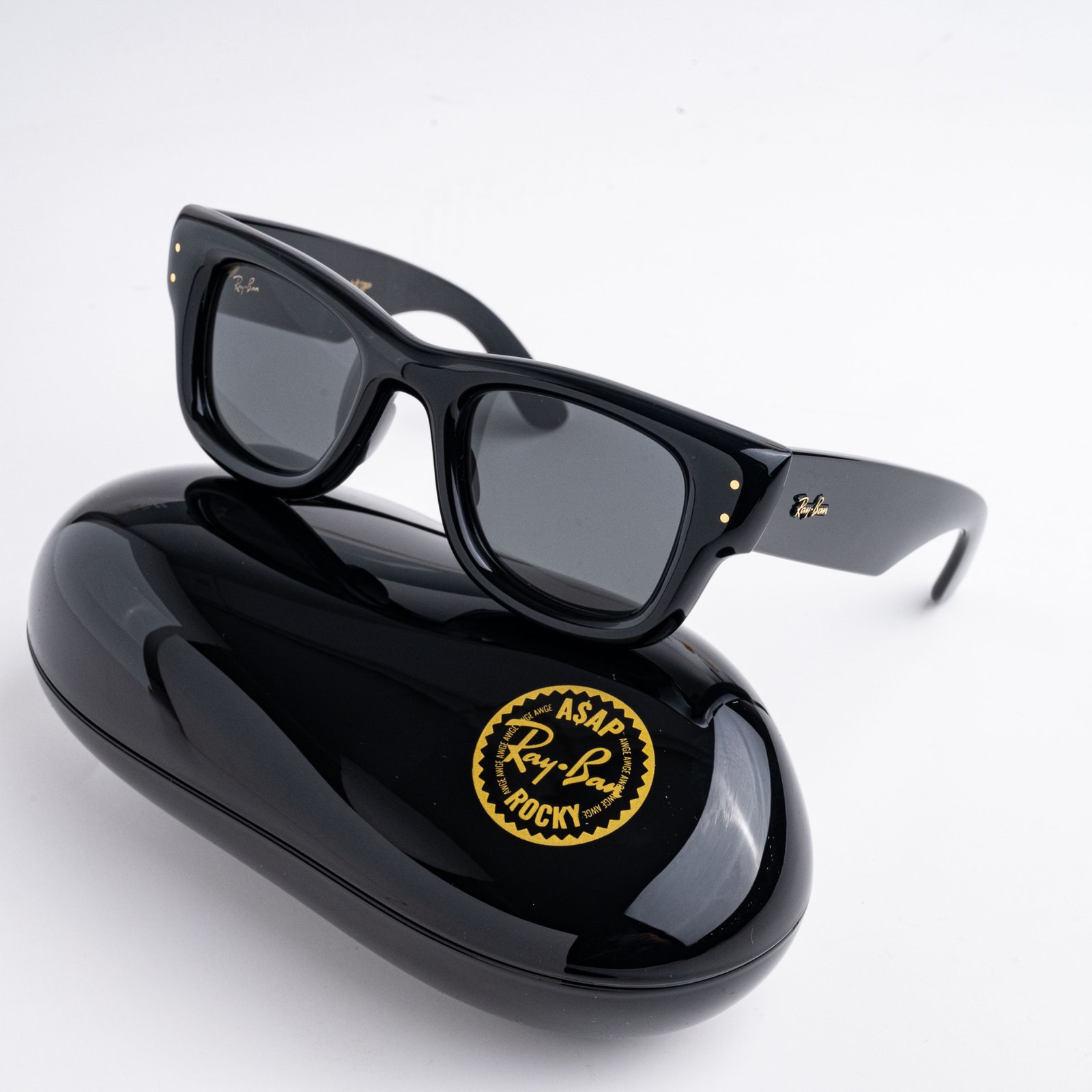 RAYBAN x JENNIE 0RB4940 601_87 BLACK ULTRA BLACK – 47_23_145(1)