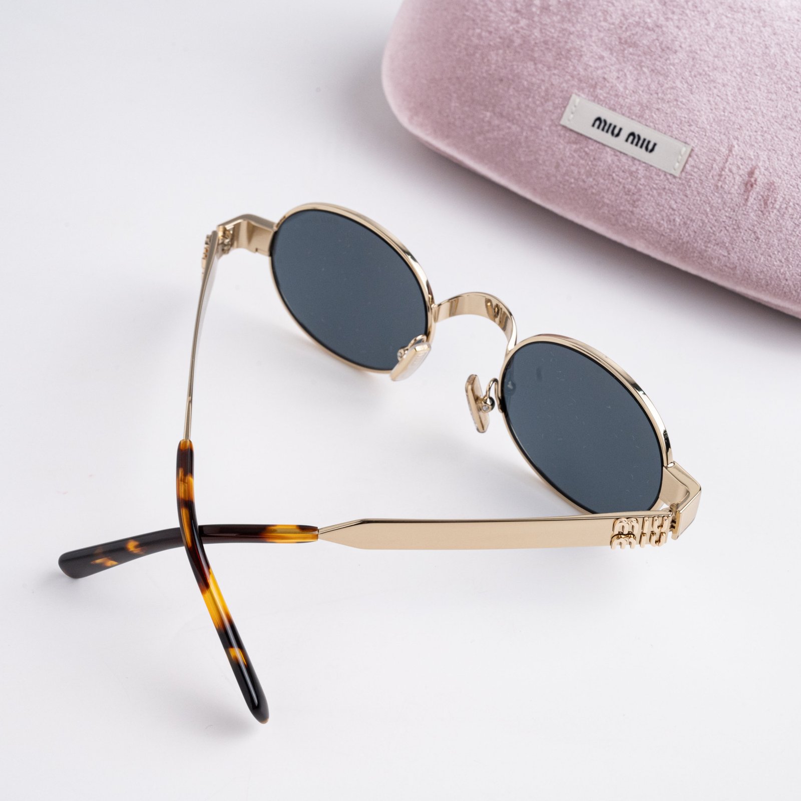 MIU MIU 0MU B51S ZVN70B PALE GOLD DARK GREY – 47_21_135
