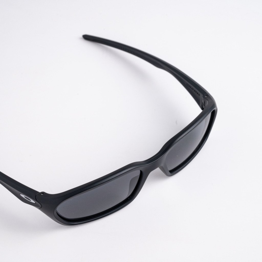 OAKLEY 0OO9530 953001 MATTE BLACK PRIZM GREY – 58_17_140