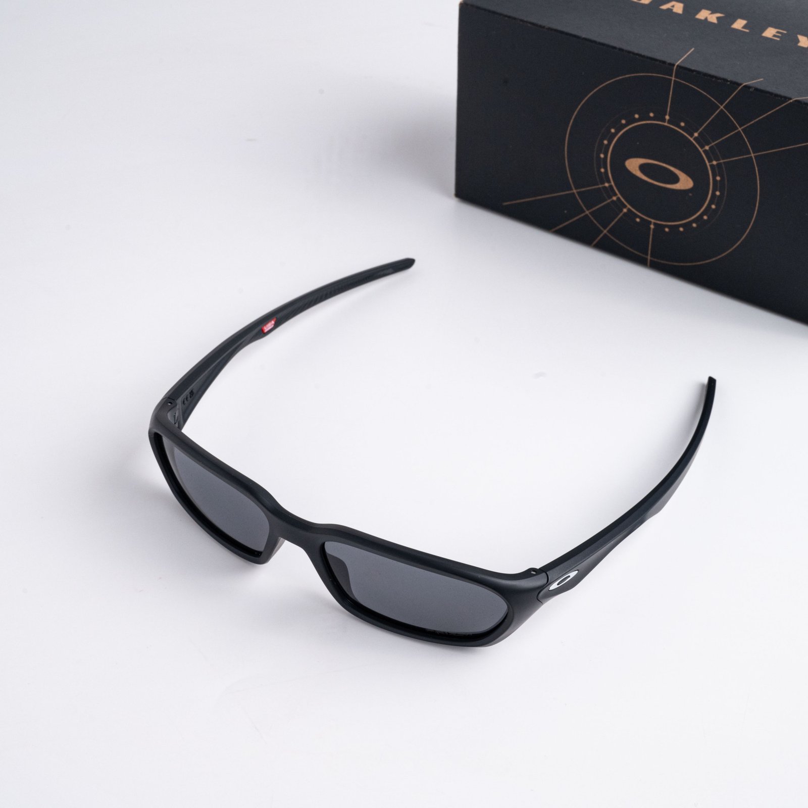 OAKLEY 0OO9530 953001 MATTE BLACK PRIZM GREY – 58_17_140(3)