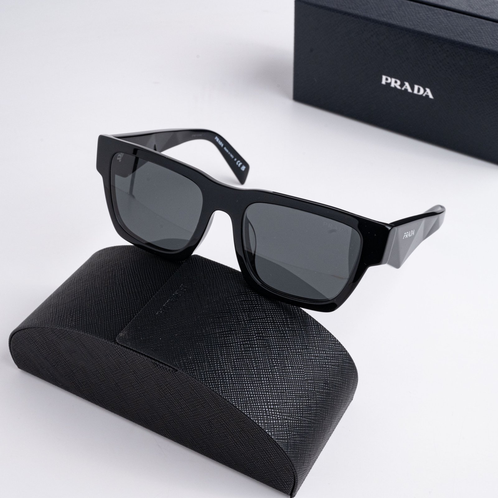 PRADA 0PR A06SF 16K08Z BLACK DARK GREY – 54_19_145